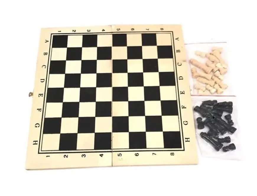 Игра 3 в 1 (шахматы,шашки,нарды) 24*24см дерево/пластик 1020